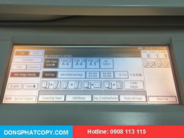 Phím điều khiển trên mặt máy photocopy